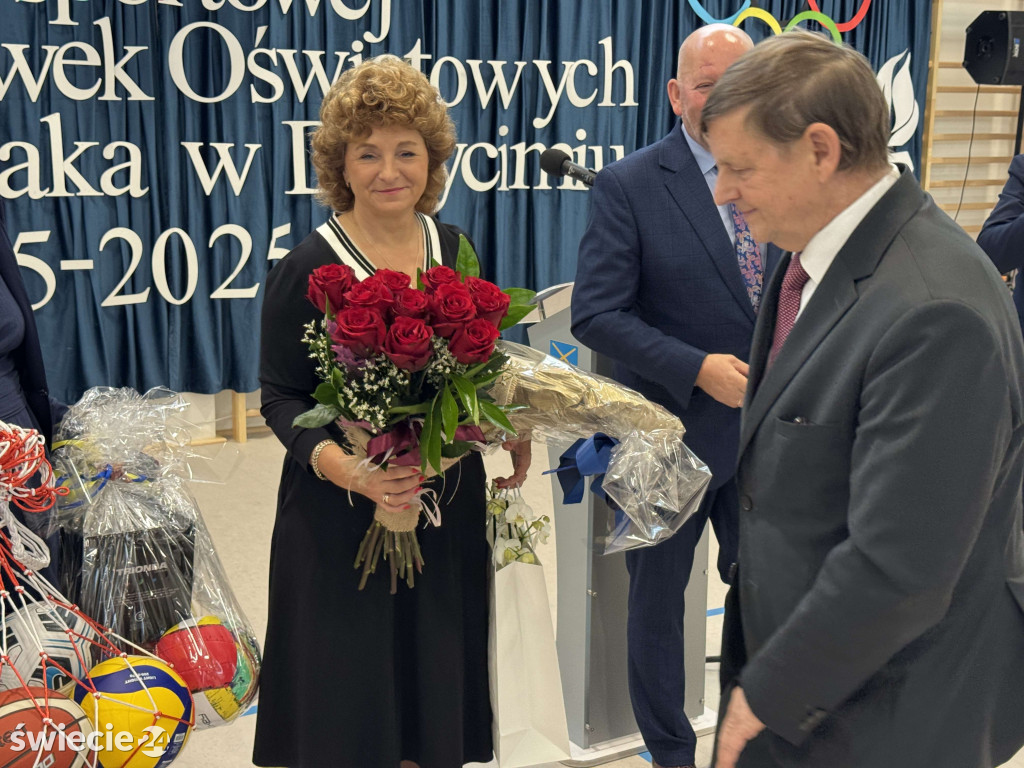 Otwarcie hali i 60-lecie szkoły w Drzycimiu