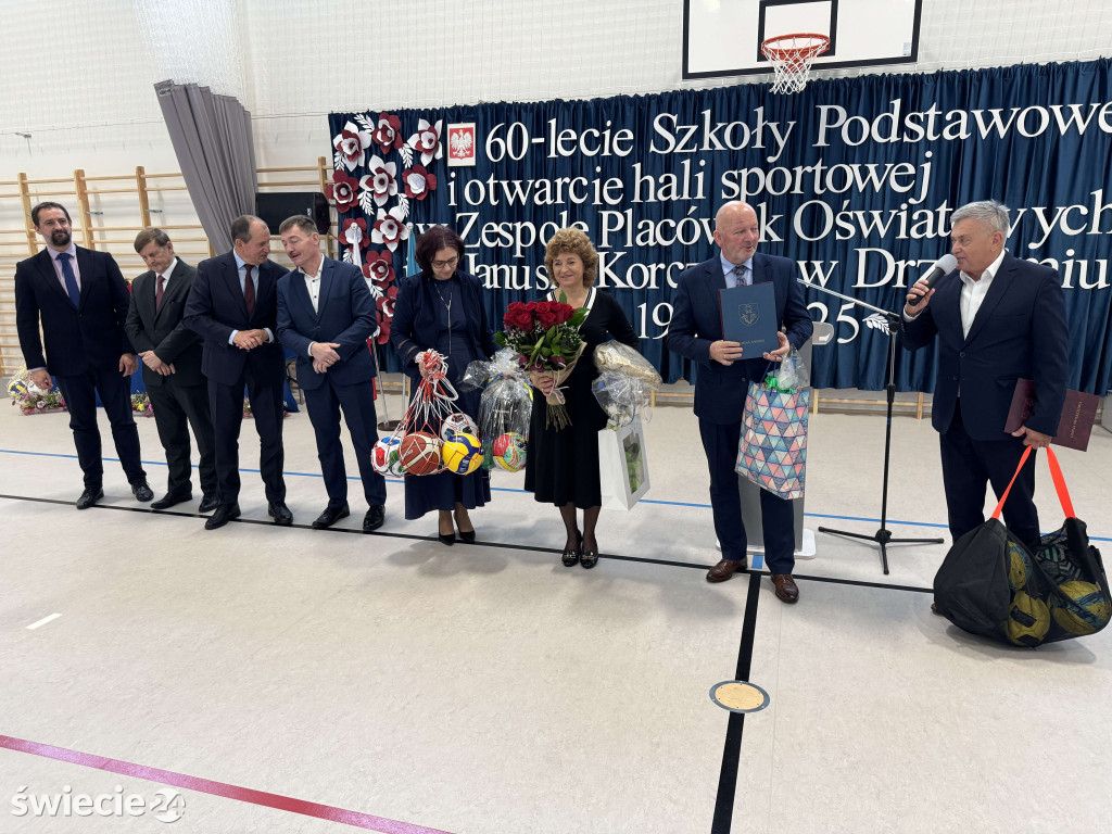 Otwarcie hali i 60-lecie szkoły w Drzycimiu