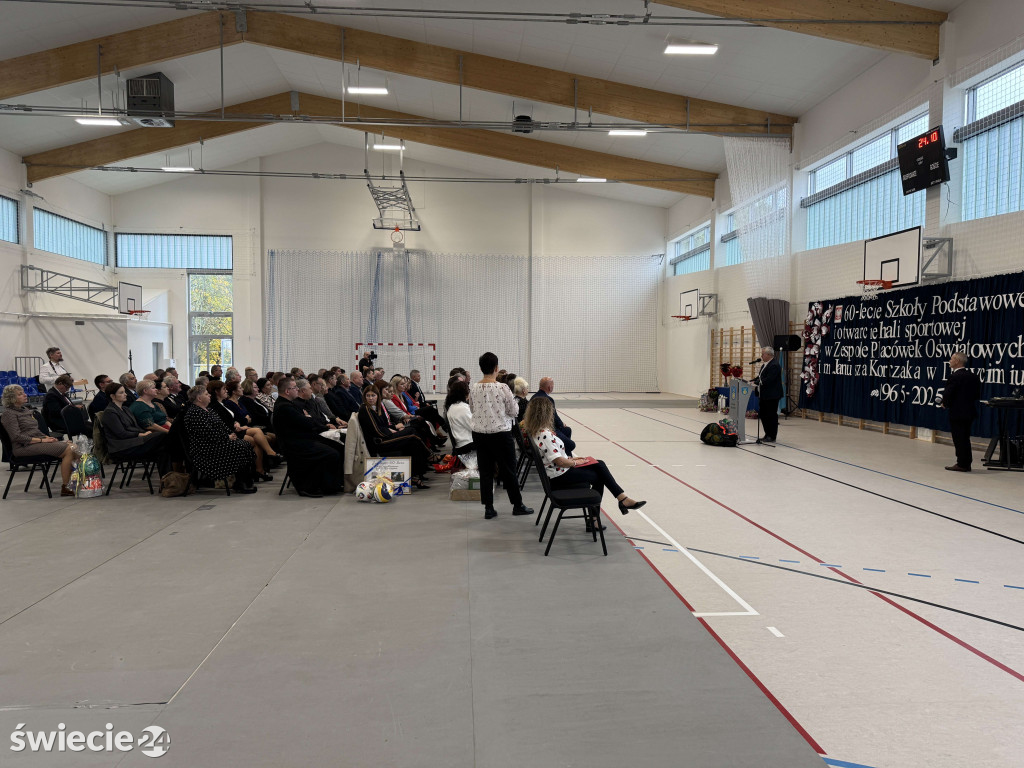 Otwarcie hali i 60-lecie szkoły w Drzycimiu