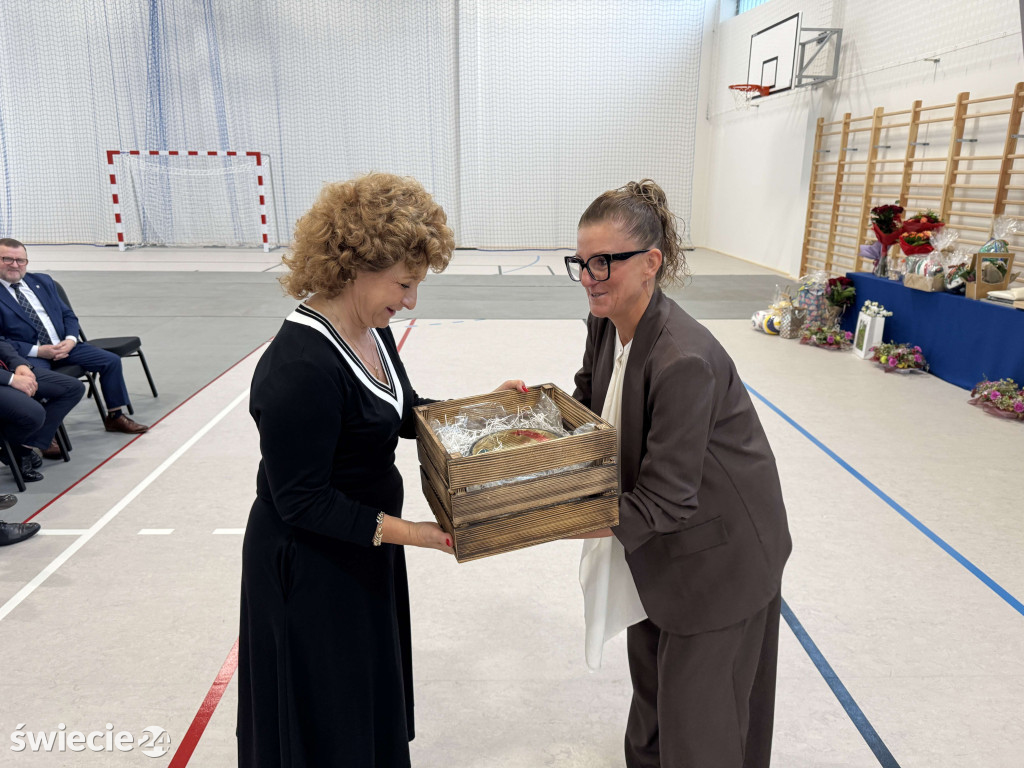 Otwarcie hali i 60-lecie szkoły w Drzycimiu