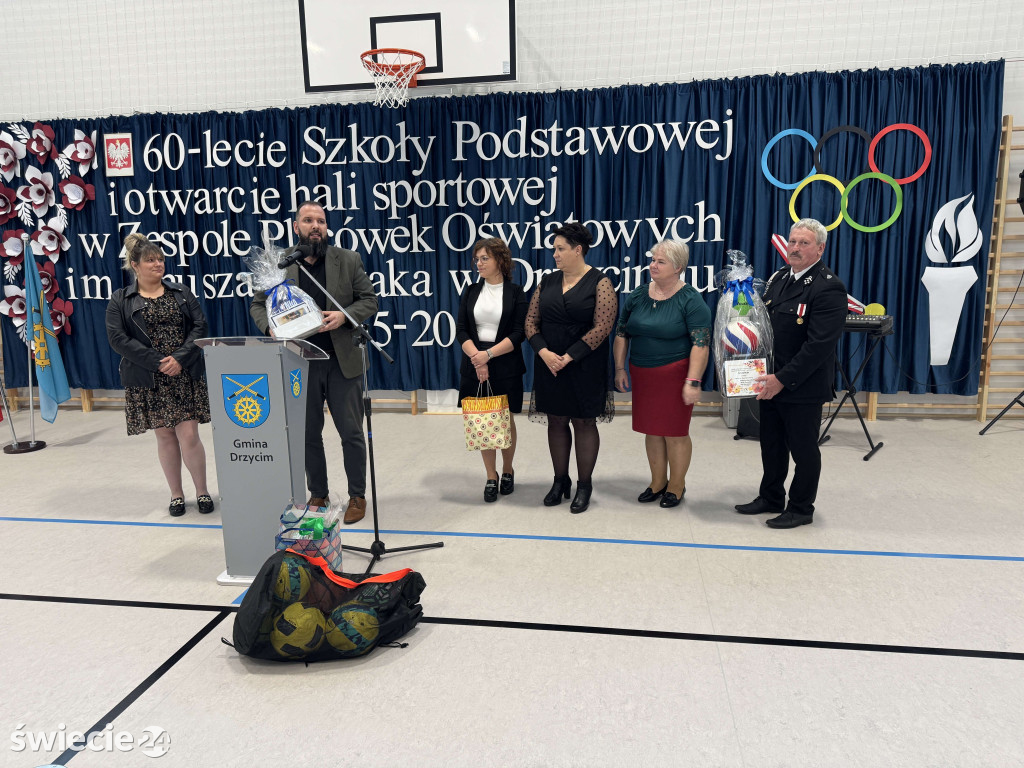 Otwarcie hali i 60-lecie szkoły w Drzycimiu