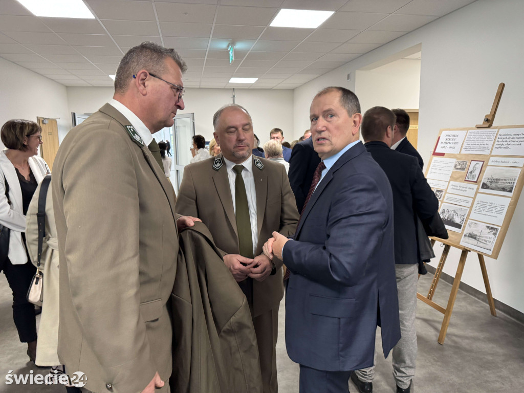 Otwarcie hali i 60-lecie szkoły w Drzycimiu