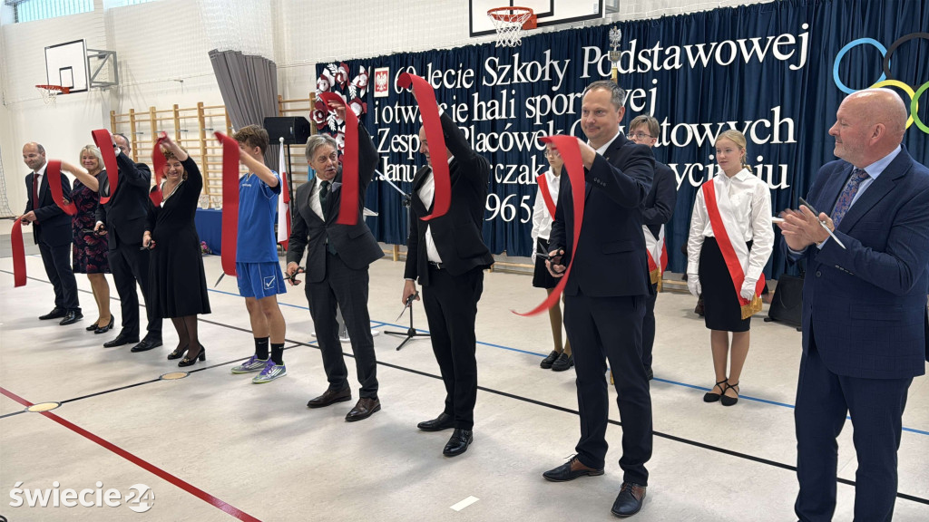 Otwarcie hali i 60-lecie szkoły w Drzycimiu
