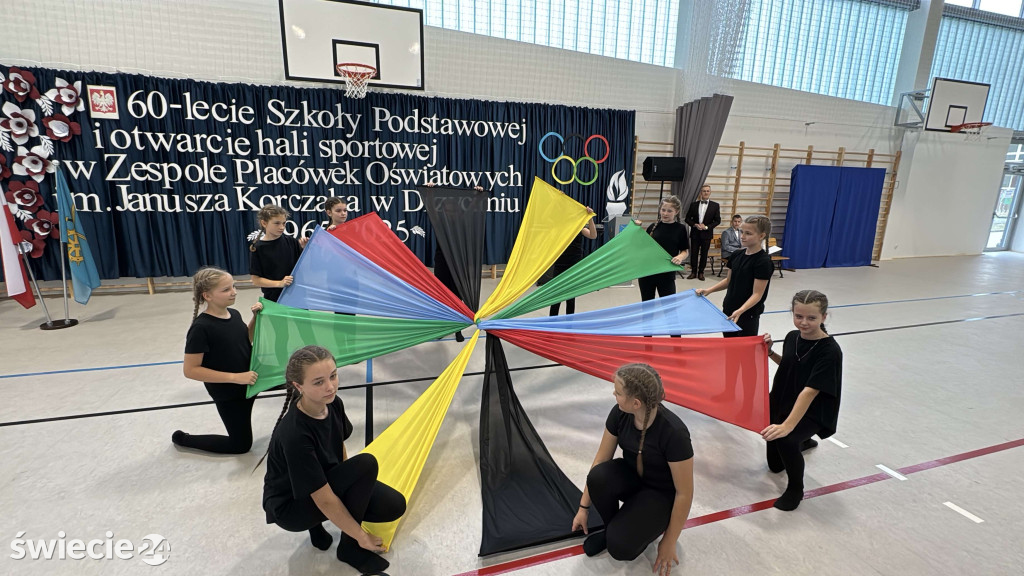 Otwarcie hali i 60-lecie szkoły w Drzycimiu