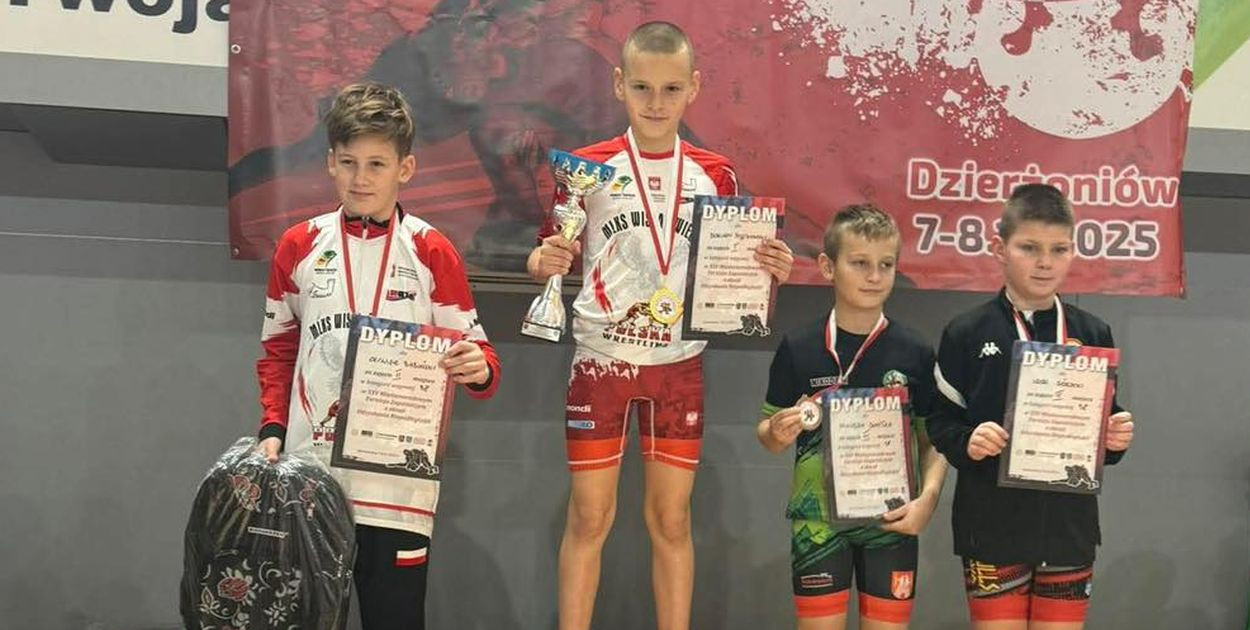 Zapaśnicy ze Świecia złotymi medalistami