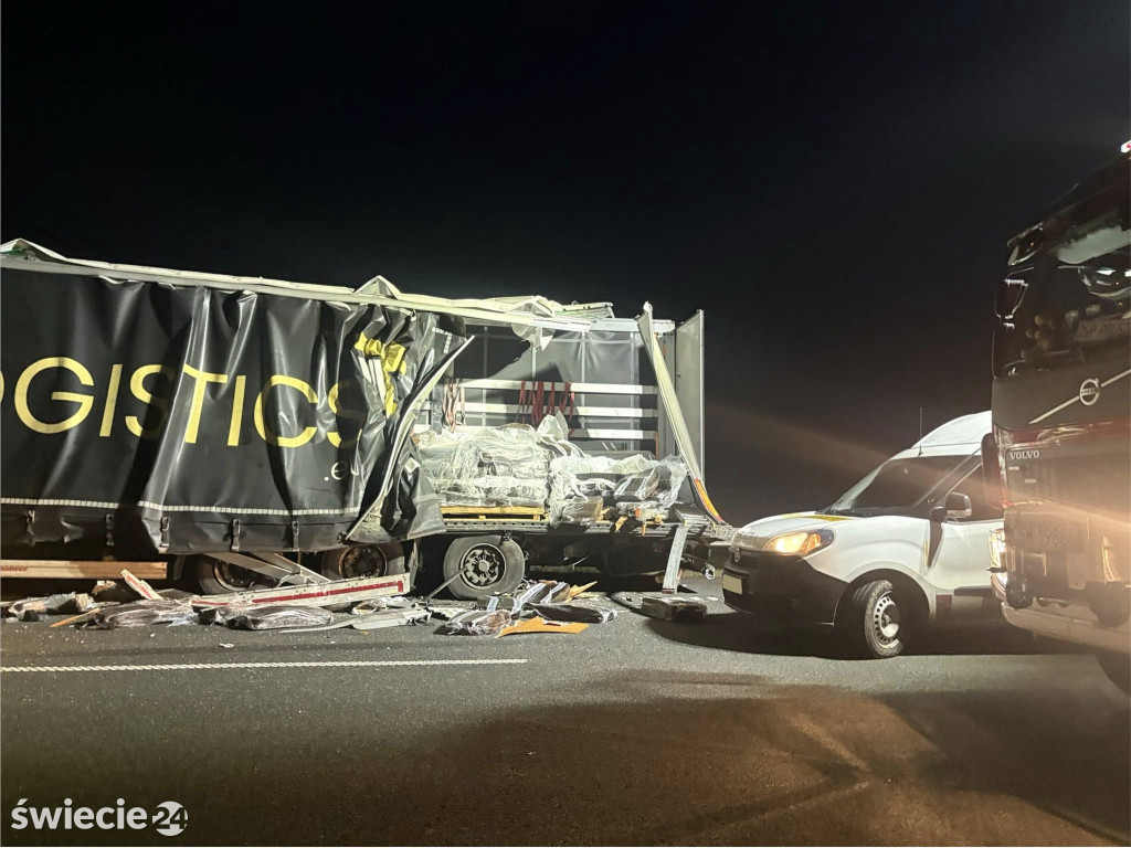Zderzenie ciężarówek na S5
