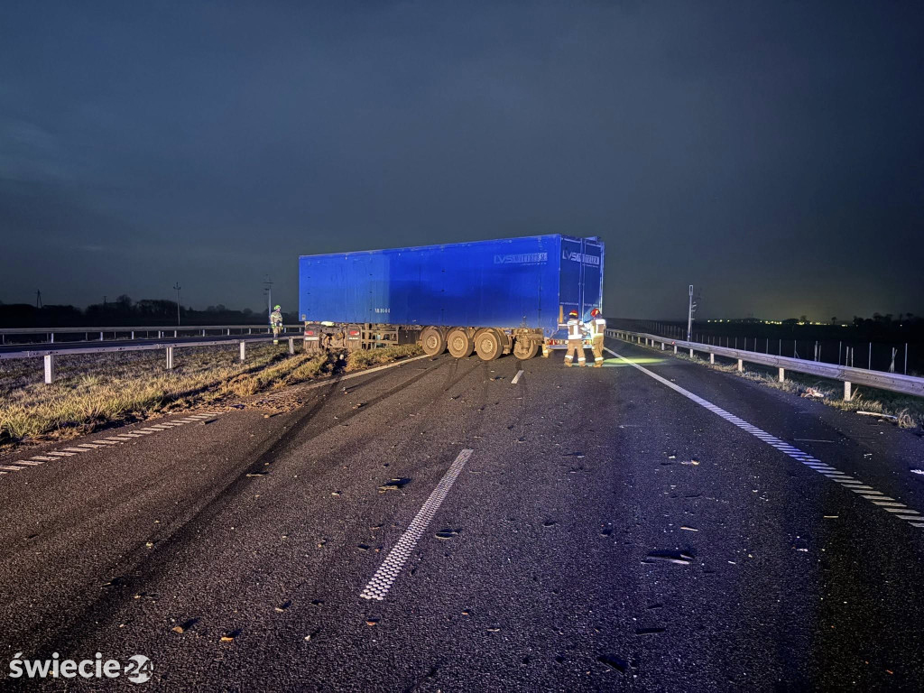 Zderzenie ciężarówek na S5