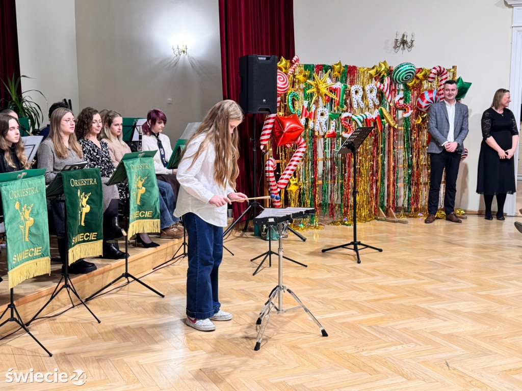 Świąteczne spotkanie z orkistrą