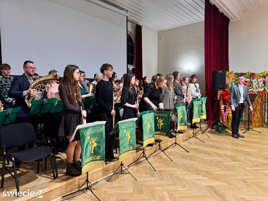 Świąteczne spotkanie z orkistrą