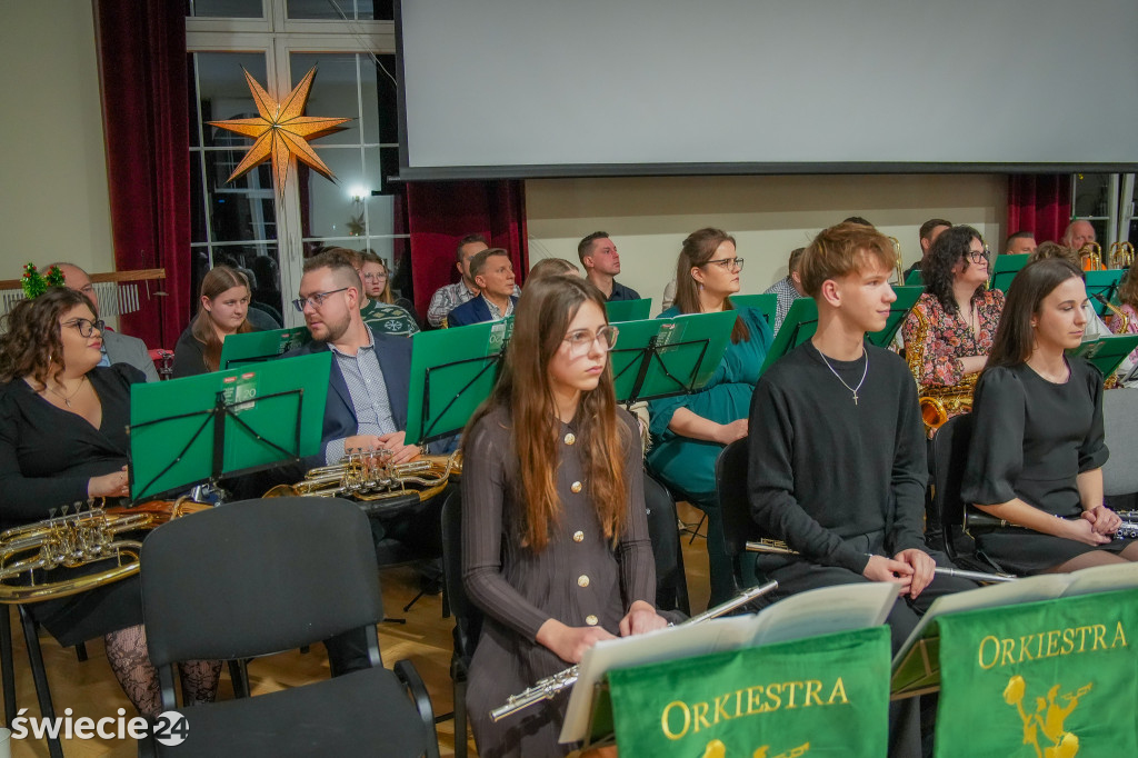 Świąteczne spotkanie z orkistrą