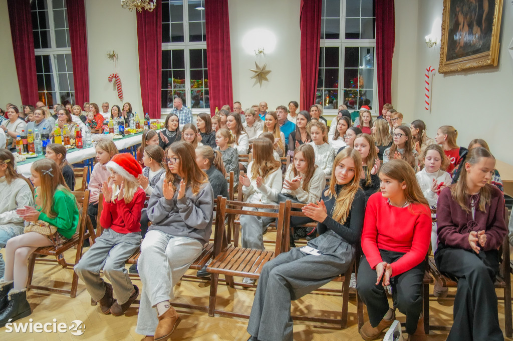Świąteczne spotkanie z orkistrą