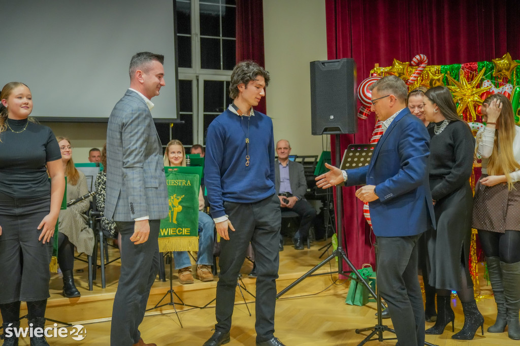 Świąteczne spotkanie z orkistrą