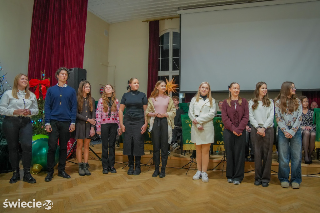 Świąteczne spotkanie z orkistrą