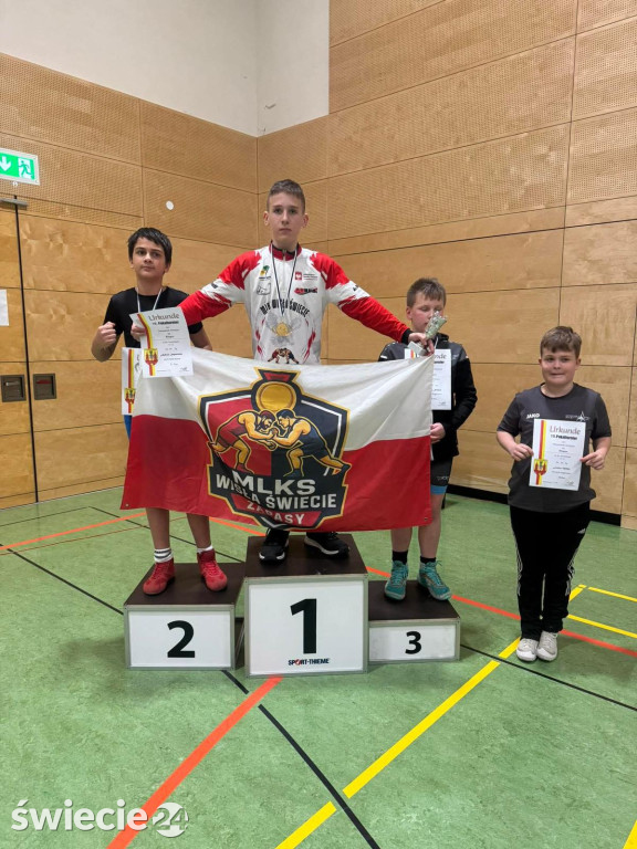 Zapaśnicy Wisły Świecie z medalalami w Niemczech