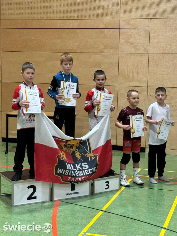 Zapaśnicy Wisły Świecie z medalalami w Niemczech