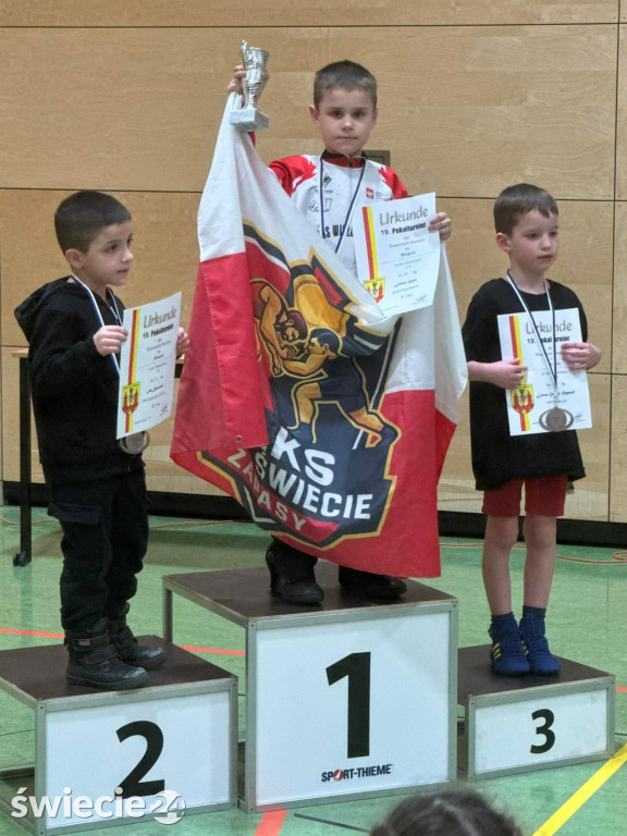 Zapaśnicy Wisły Świecie z medalalami w Niemczech