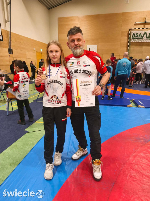 Zapaśnicy Wisły Świecie z medalalami w Niemczech