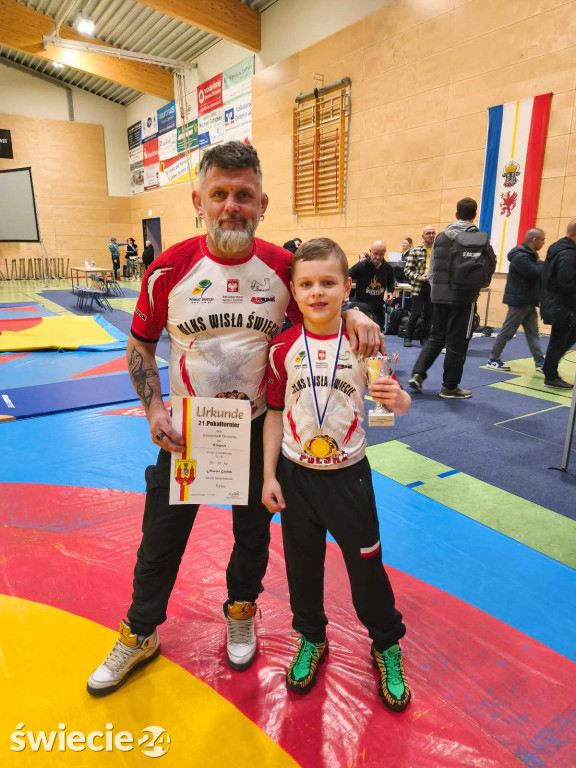 Zapaśnicy Wisły Świecie z medalalami w Niemczech