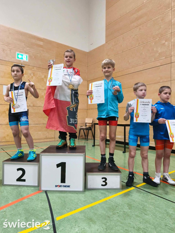 Zapaśnicy Wisły Świecie z medalalami w Niemczech