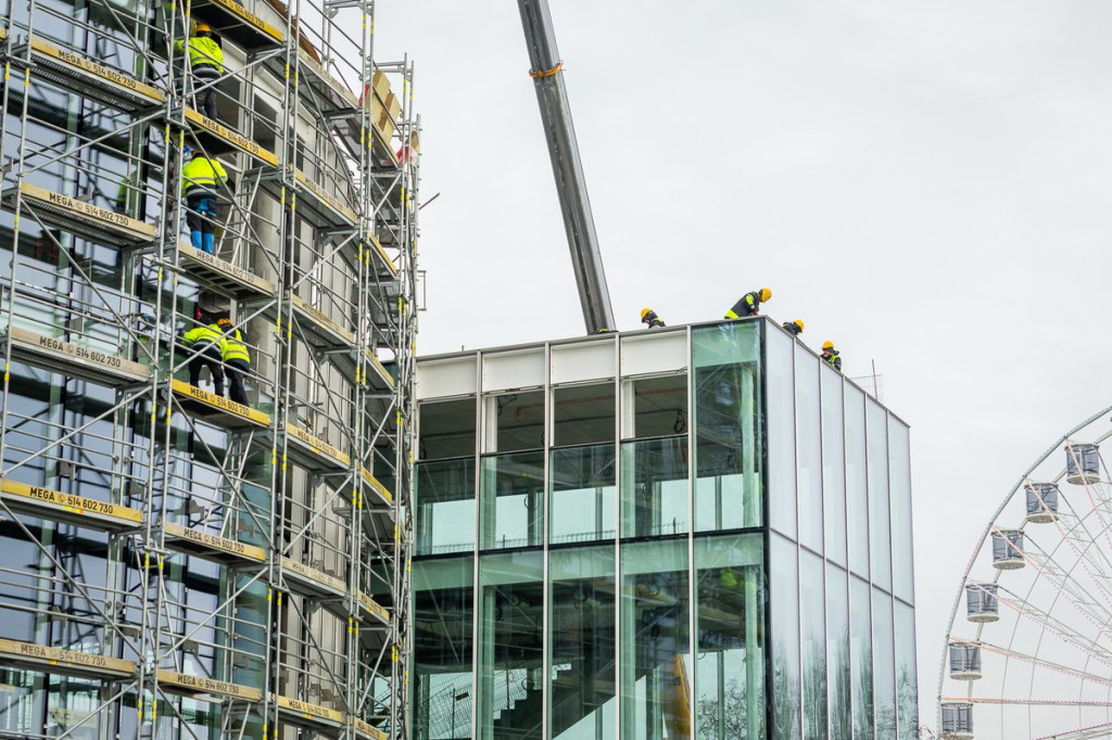 Opera Nova: inwestycja na finiszu