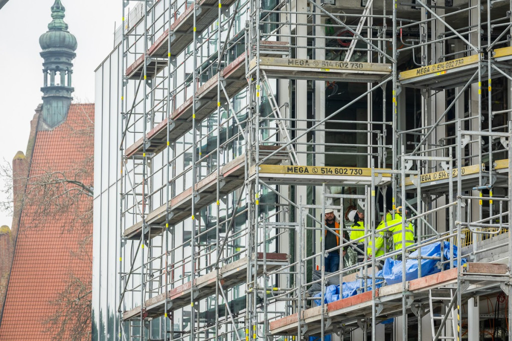 Opera Nova: inwestycja na finiszu