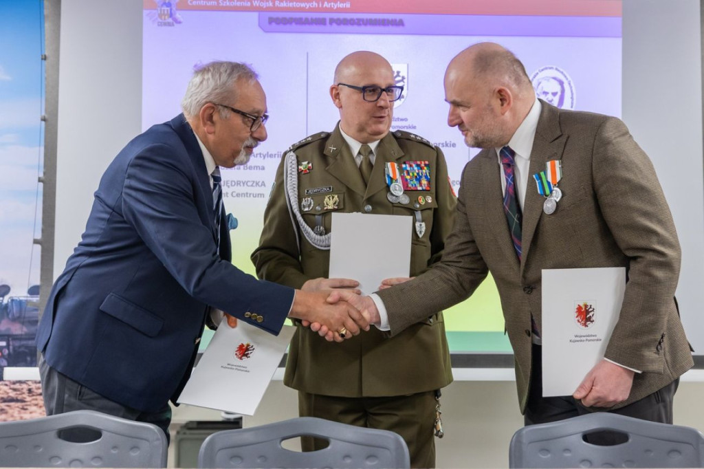 Toruń walczy o powołanie uczelni wojskowej