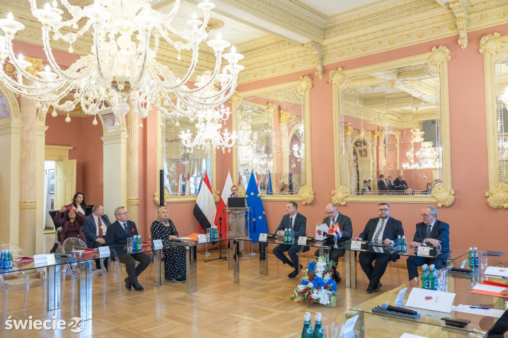 Cztery województwa walczą o budowę drogi S15