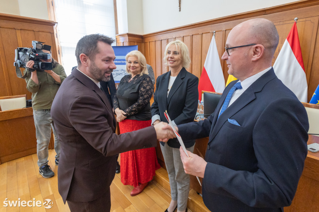 Unijne miliony dla regionu. Powiat Świecki wyremontuje strażnicę