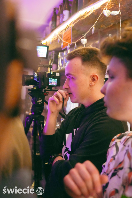 Zaglądamy za kulisy filmu o „czerwonym” ogólniaku