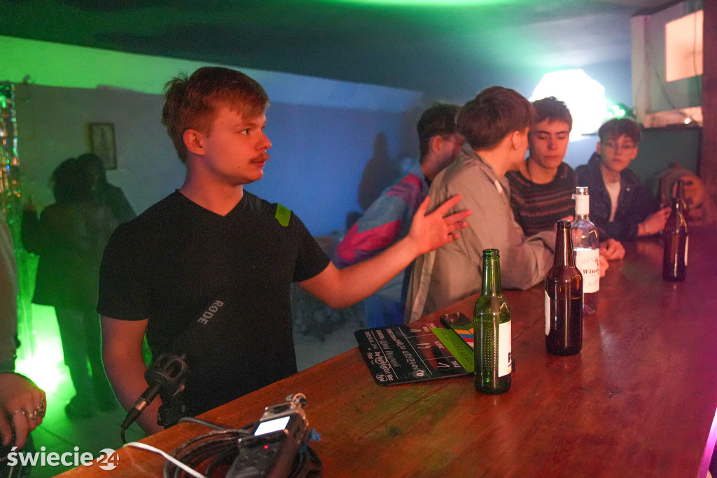 Zaglądamy za kulisy filmu o „czerwonym” ogólniaku