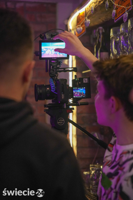 Zaglądamy za kulisy filmu o „czerwonym” ogólniaku