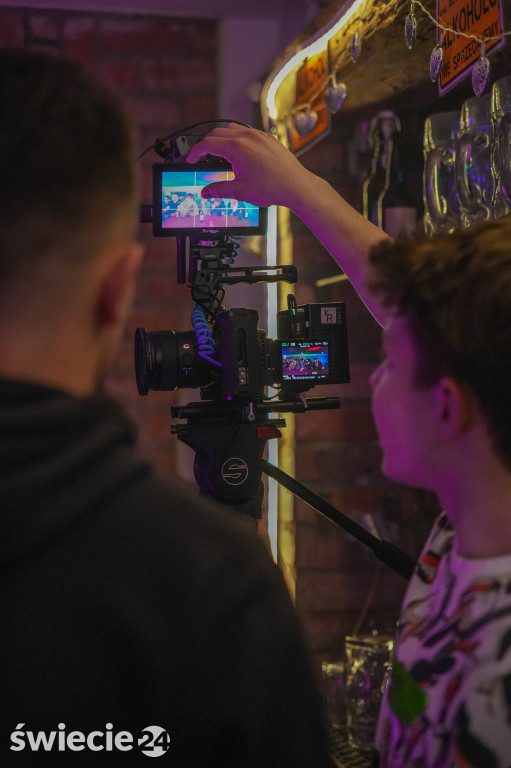 Zaglądamy za kulisy filmu o „czerwonym” ogólniaku