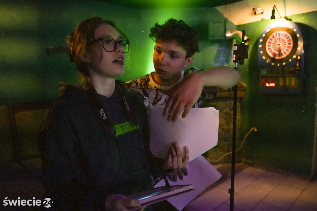 Zaglądamy za kulisy filmu o „czerwonym” ogólniaku