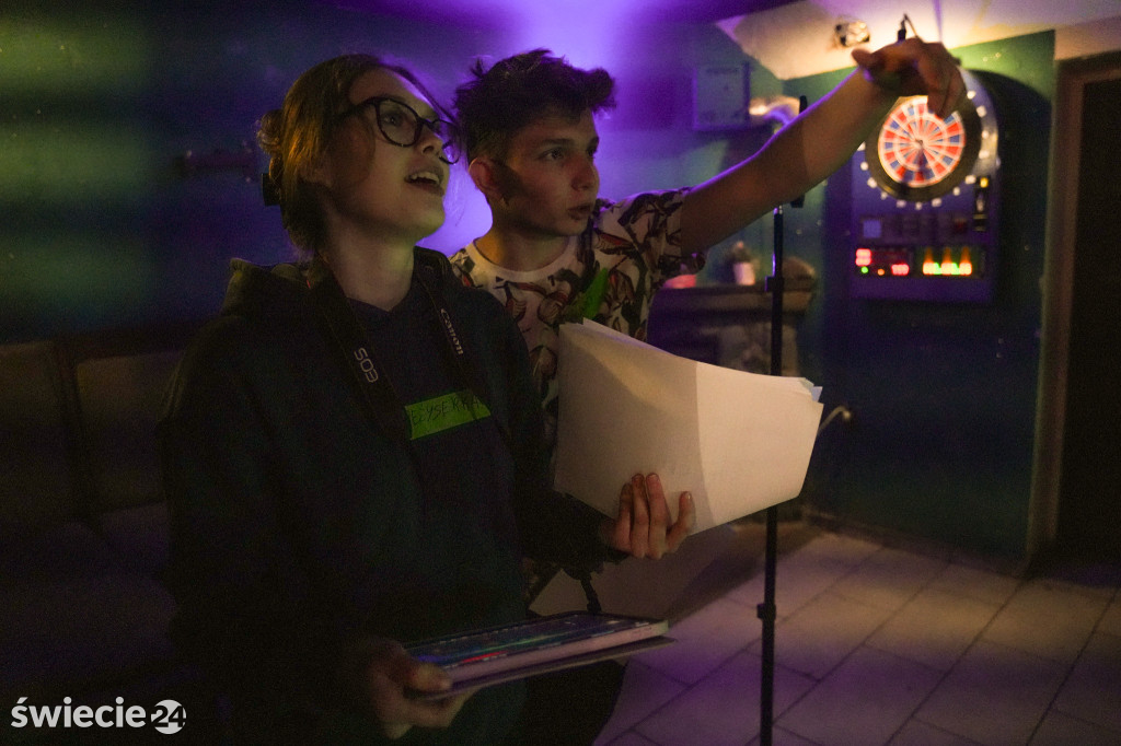 Zaglądamy za kulisy filmu o „czerwonym” ogólniaku