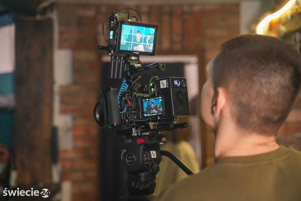 Zaglądamy za kulisy filmu o „czerwonym” ogólniaku