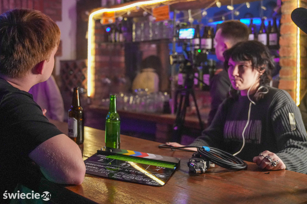 Zaglądamy za kulisy filmu o „czerwonym” ogólniaku