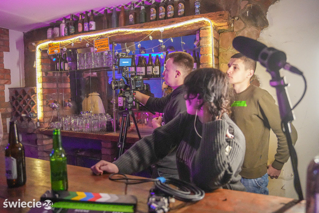 Zaglądamy za kulisy filmu o „czerwonym” ogólniaku