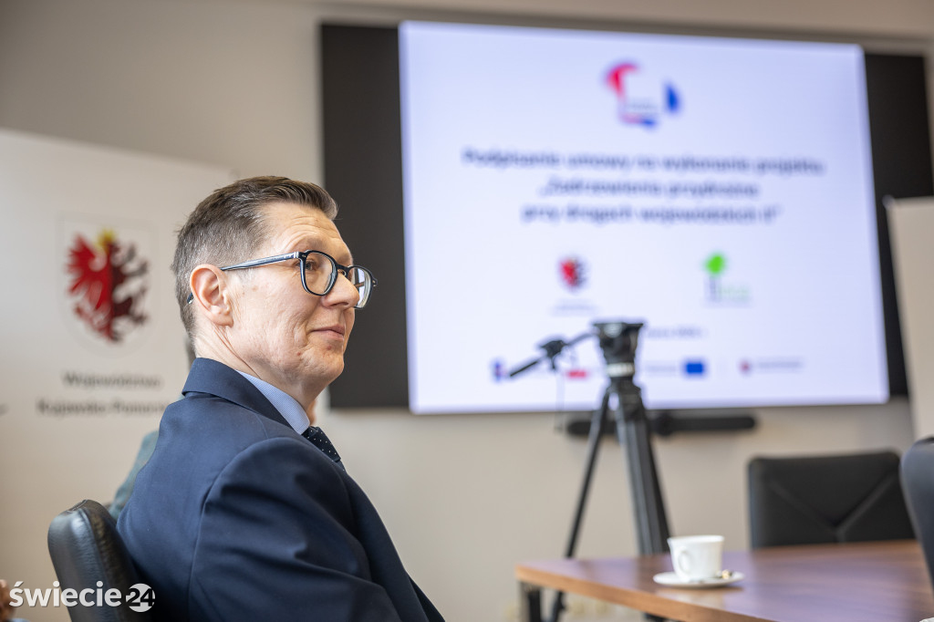 Zadrzewienie dróg wokół Chełmna i Świecia