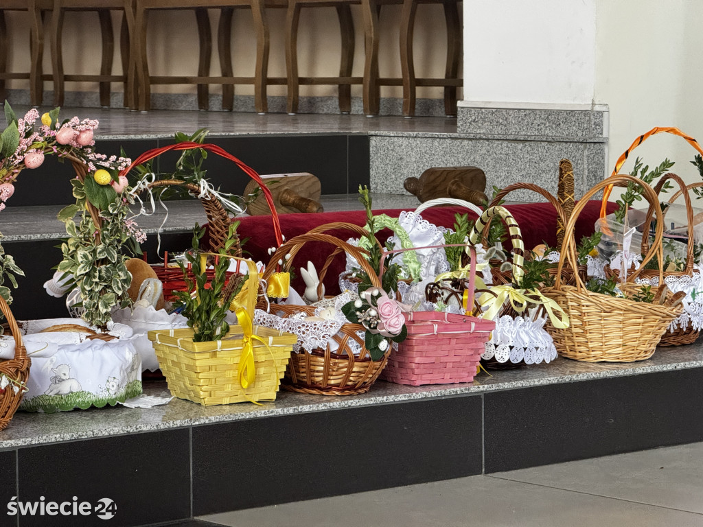 Święcenie pokarmów w Przechowie