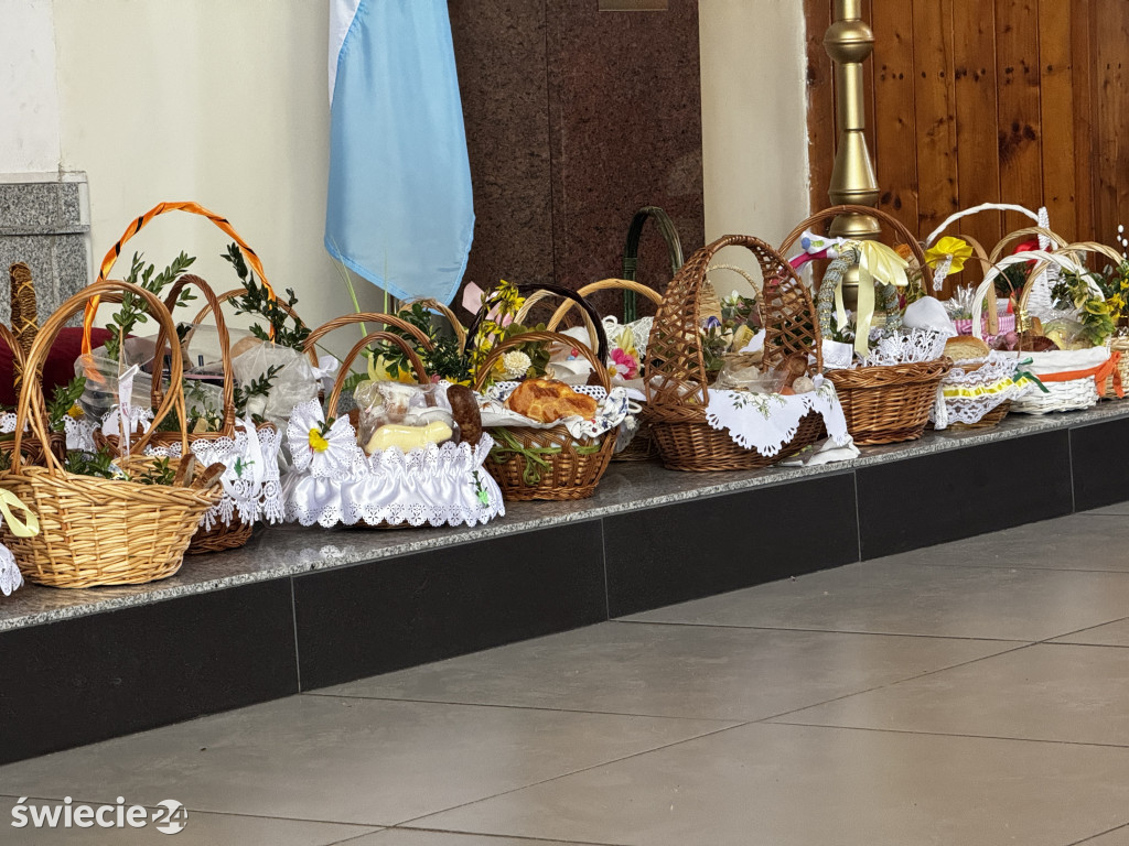 Święcenie pokarmów w Przechowie