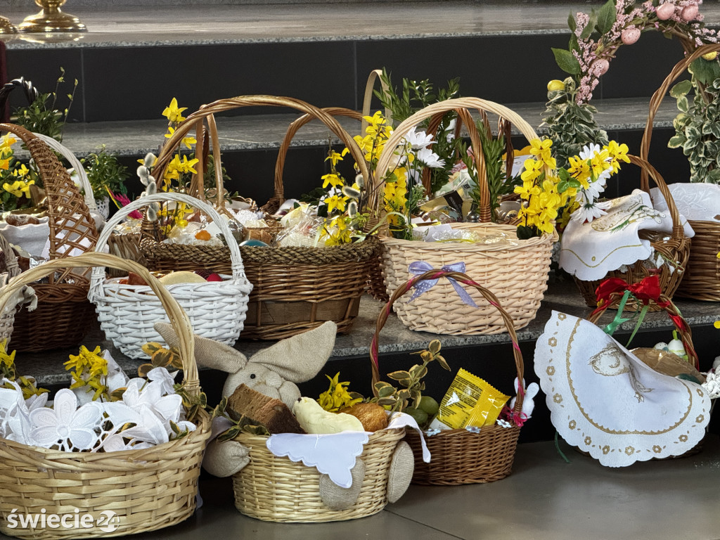 Święcenie pokarmów w Przechowie