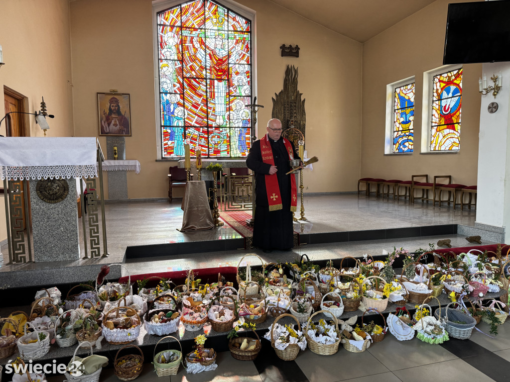 Święcenie pokarmów w Przechowie