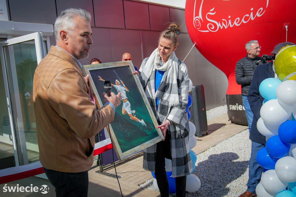 Kryty kort w Świeciu wreszcie otwarty