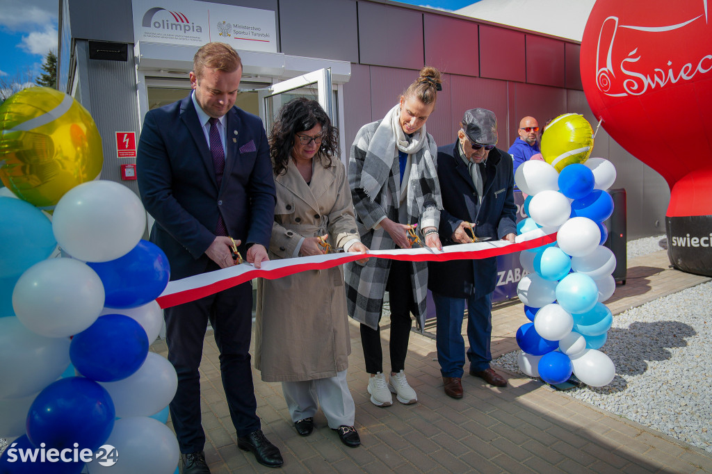 Kryty kort w Świeciu wreszcie otwarty