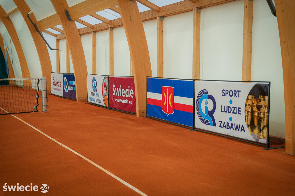 Kryty kort w Świeciu wreszcie otwarty