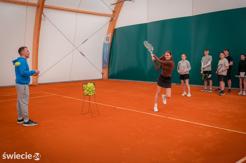 Kryty kort w Świeciu wreszcie otwarty