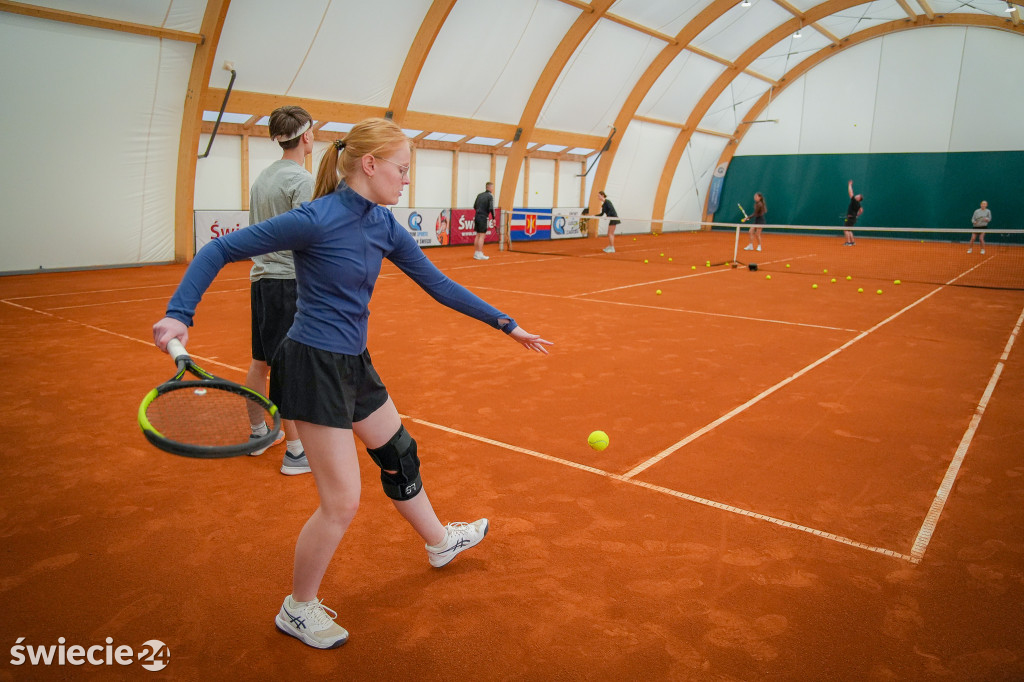 Kryty kort w Świeciu wreszcie otwarty