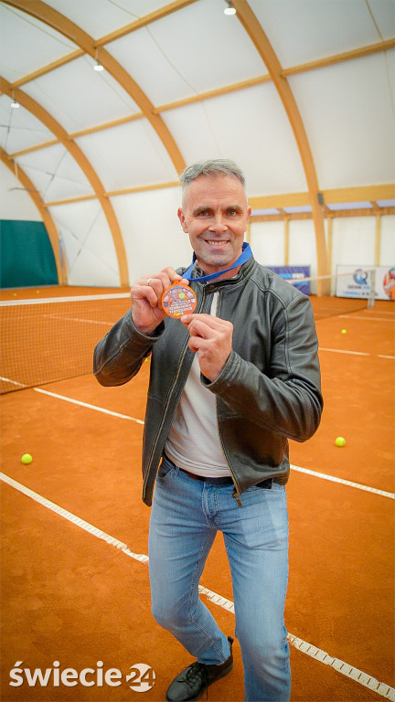 Kryty kort w Świeciu wreszcie otwarty