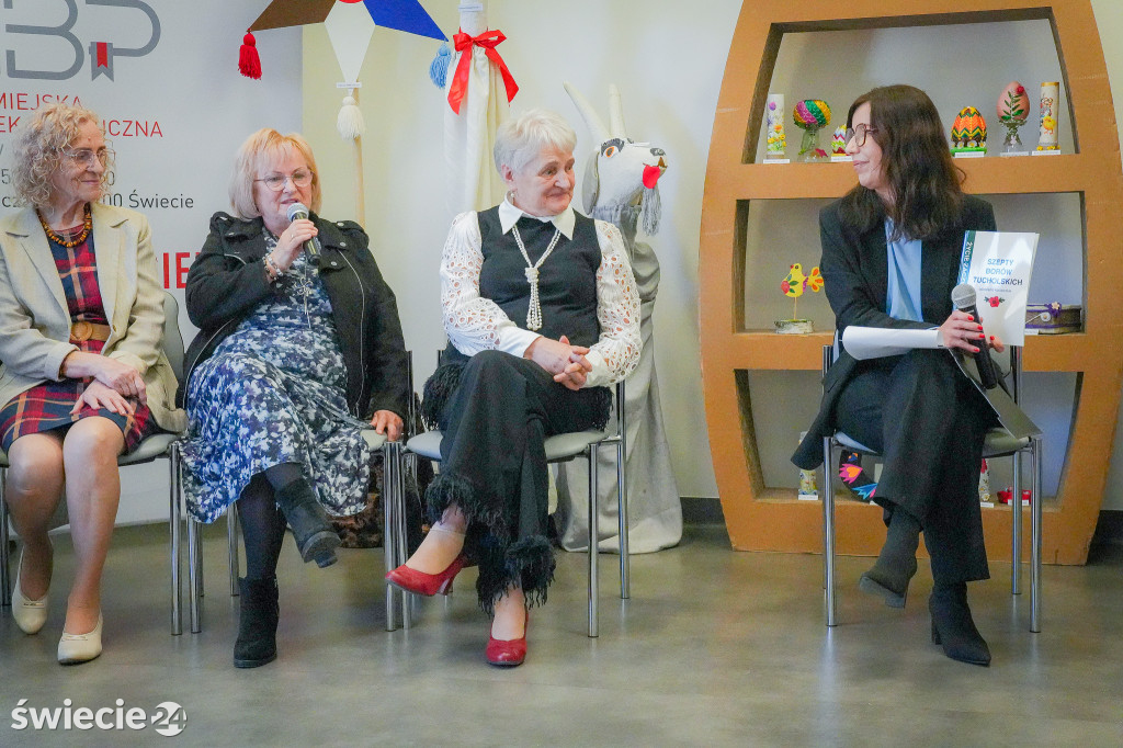 Seniorzy wydali zbiór opowiadań „Szepty Borów Tucholskich”