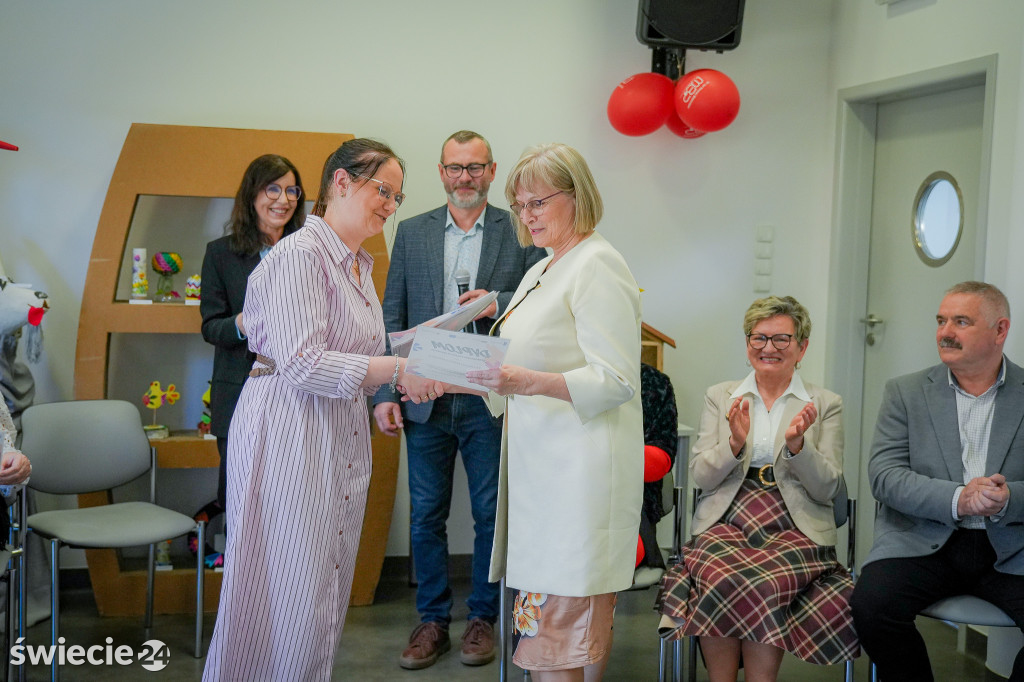 Seniorzy wydali zbiór opowiadań „Szepty Borów Tucholskich”